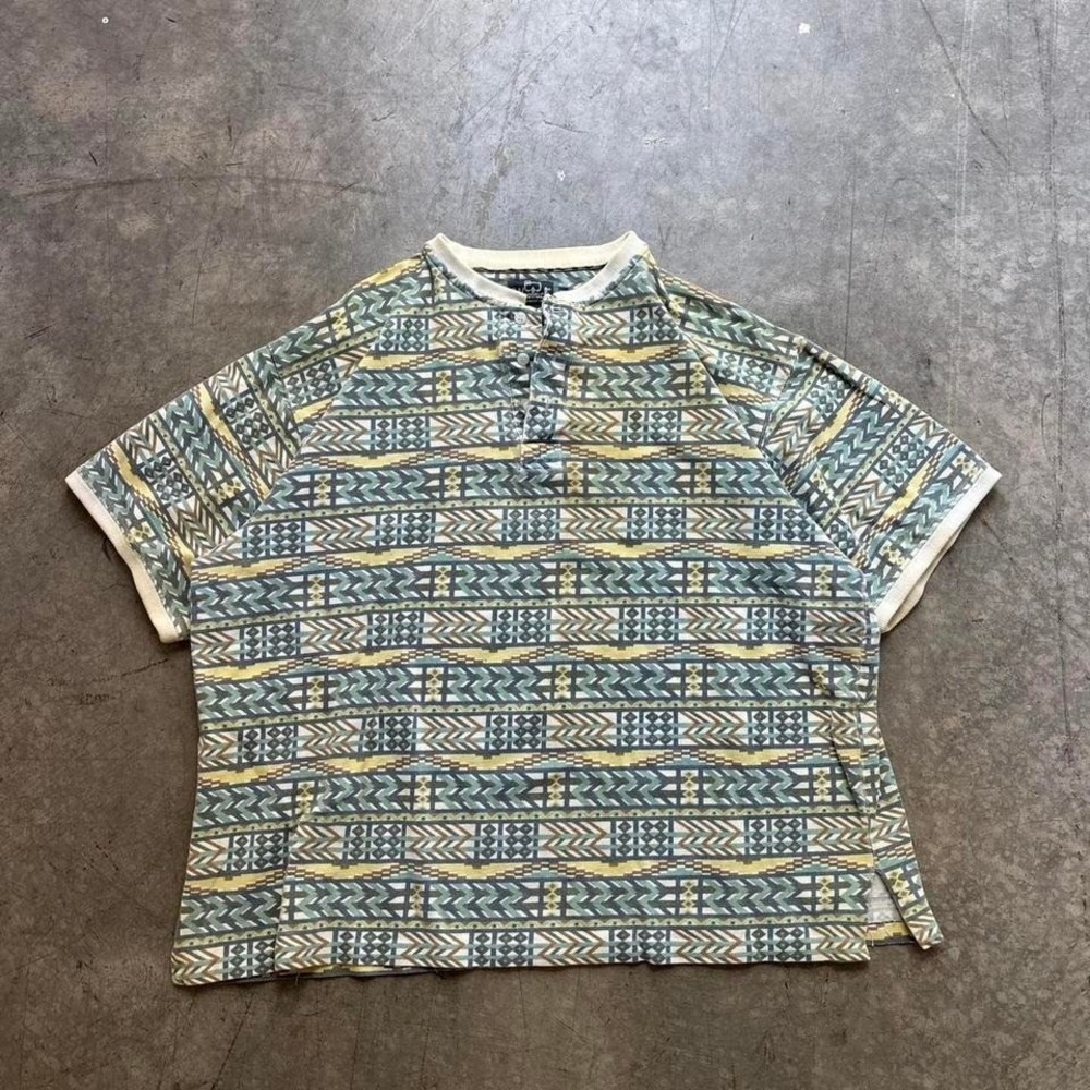 Vintage Aztec Surf Style Woolrich Short Sleeve Henley Top Size XL